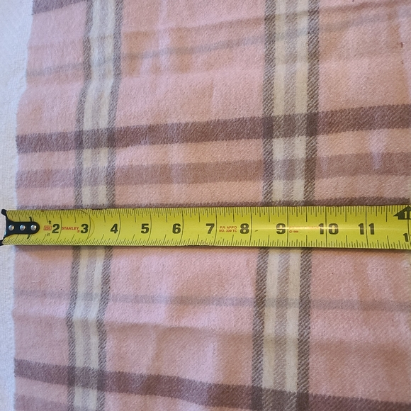 Wool and cashmere scarf - Picture 3 of 4